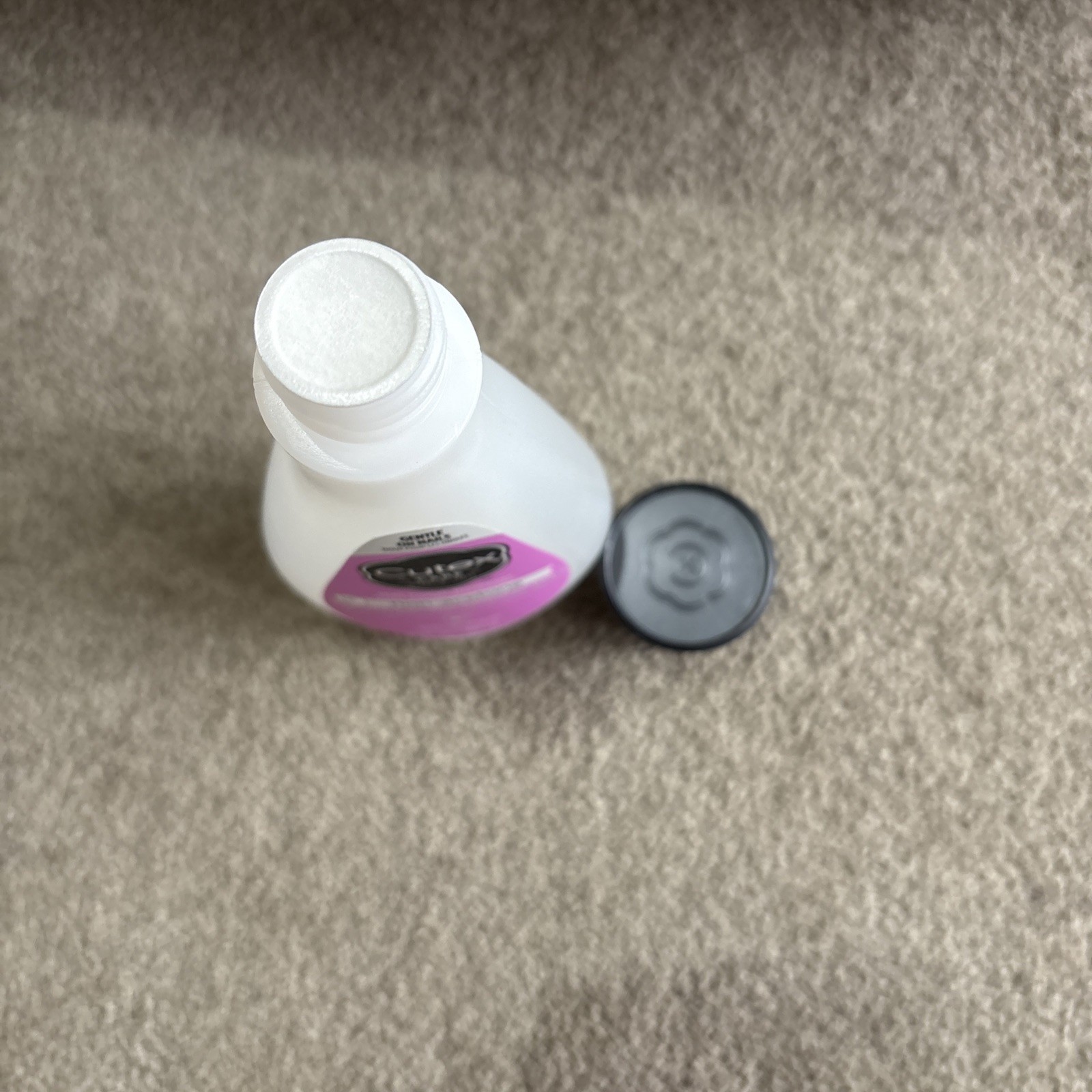 Cutex Non-Acetone Nail Polish Remover