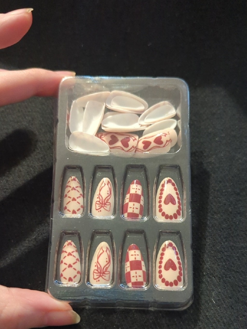 Press On Nails – Cream and Red Bow Heart Printed
