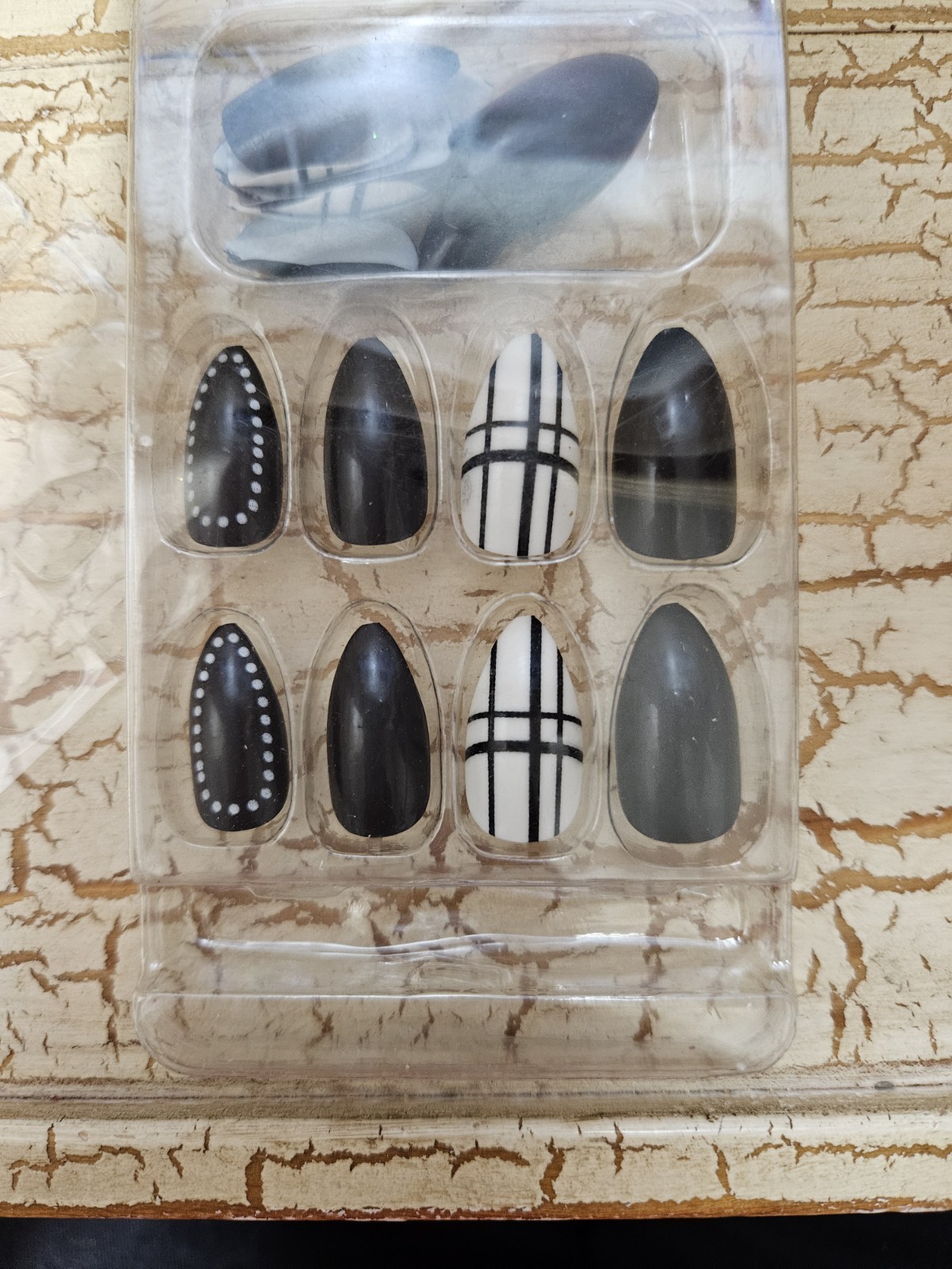 24 Pcs Press-On Nail Long Almond Matte Black & White with Dots & Plaid