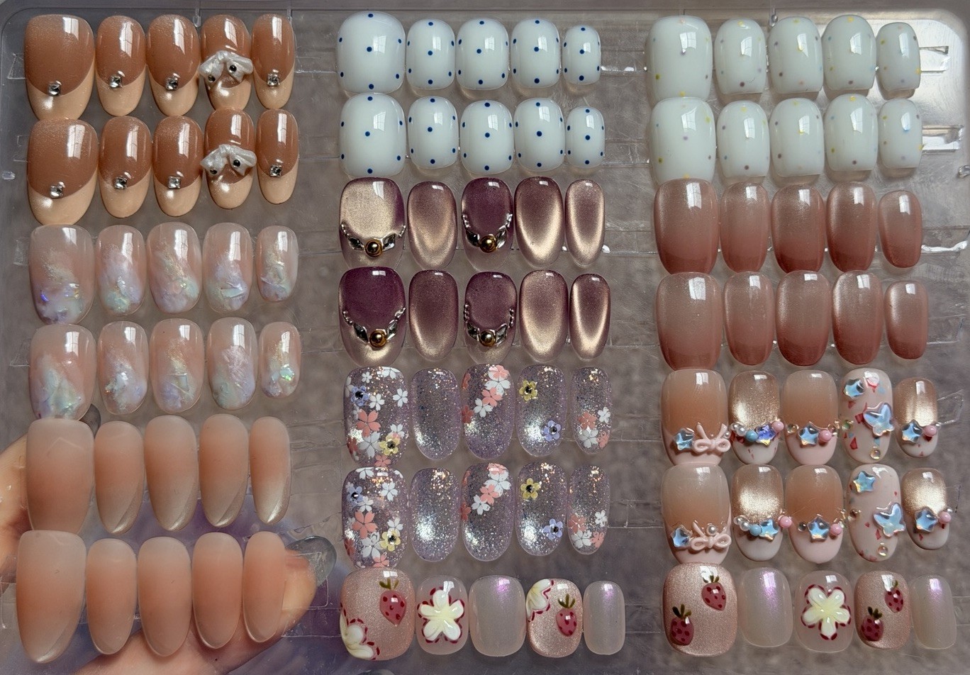 USED press on nails short handmade with box, slightly used, 20 sets, size M