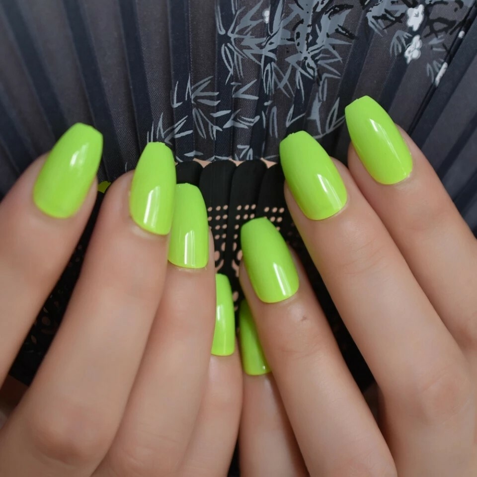 24 Neon Green Press On Nails w/ Glue Medium Coffin