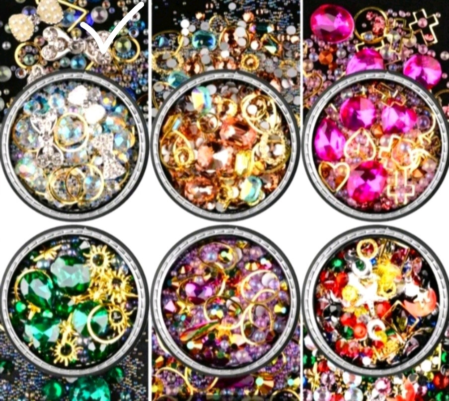 NWT NAIL ART DESIGN GEMS, BEADS & FINDINGS MIXTURE: WHITE CRYSTAL!