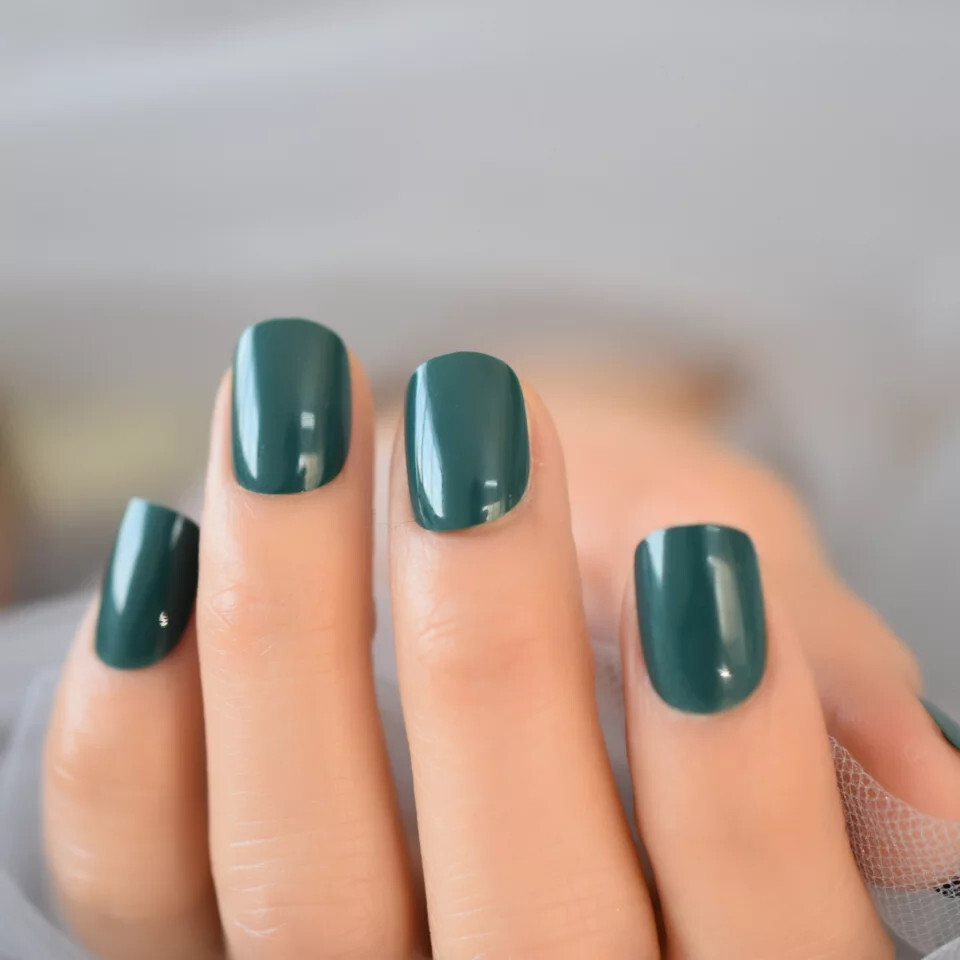 24 Short Press on nail kit w/ glue Dark Green evergreen winter goth