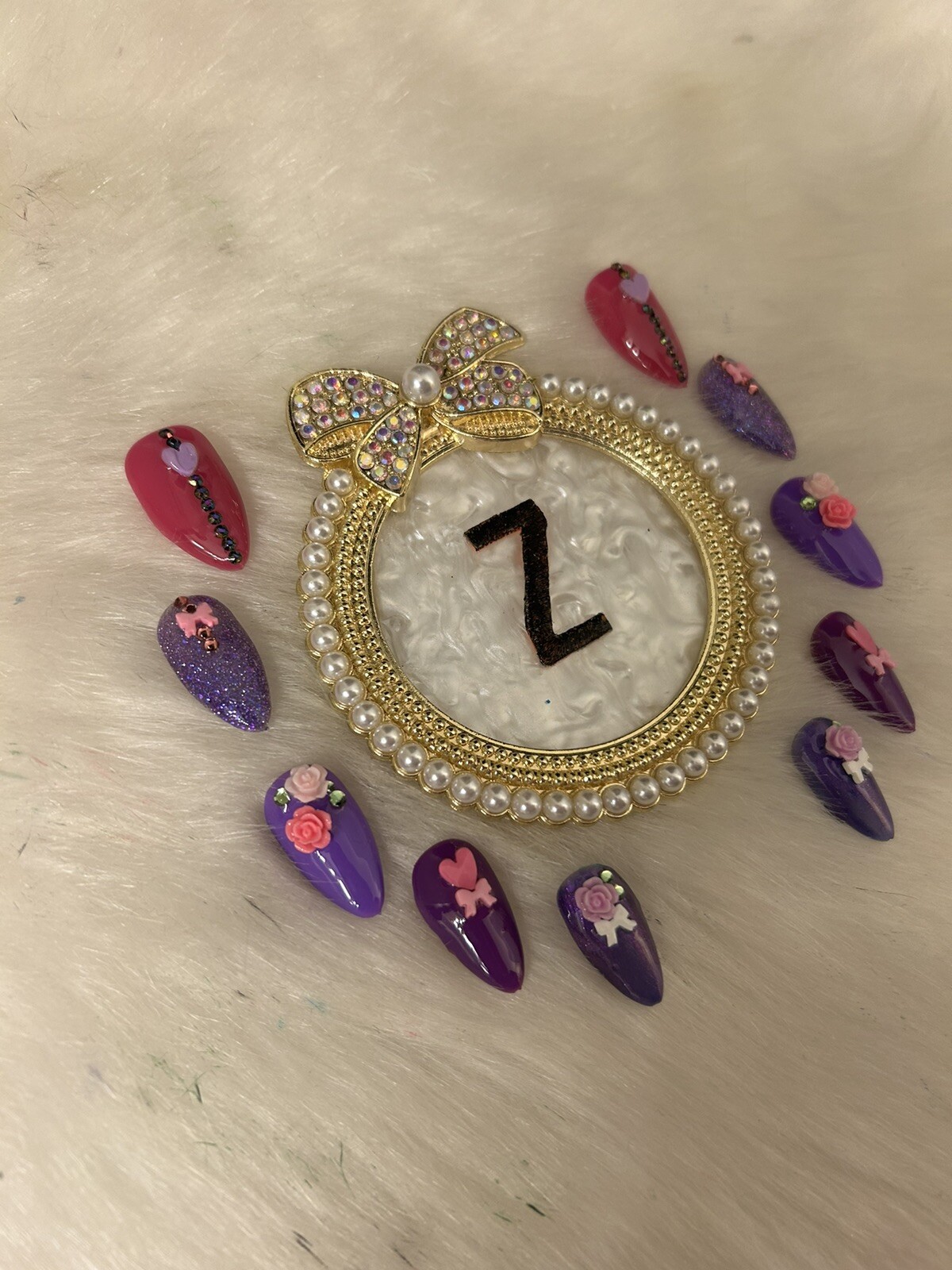Z NAILZ! Handmade Set Of Shades Of Purple M Almond Press On Nails With Bling