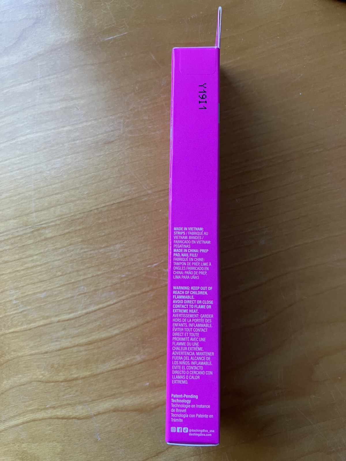 Dashing Diva Ultra Shine Gel Nail Strips BNIB GSC168 Magenta Madness Batch#Y19I1