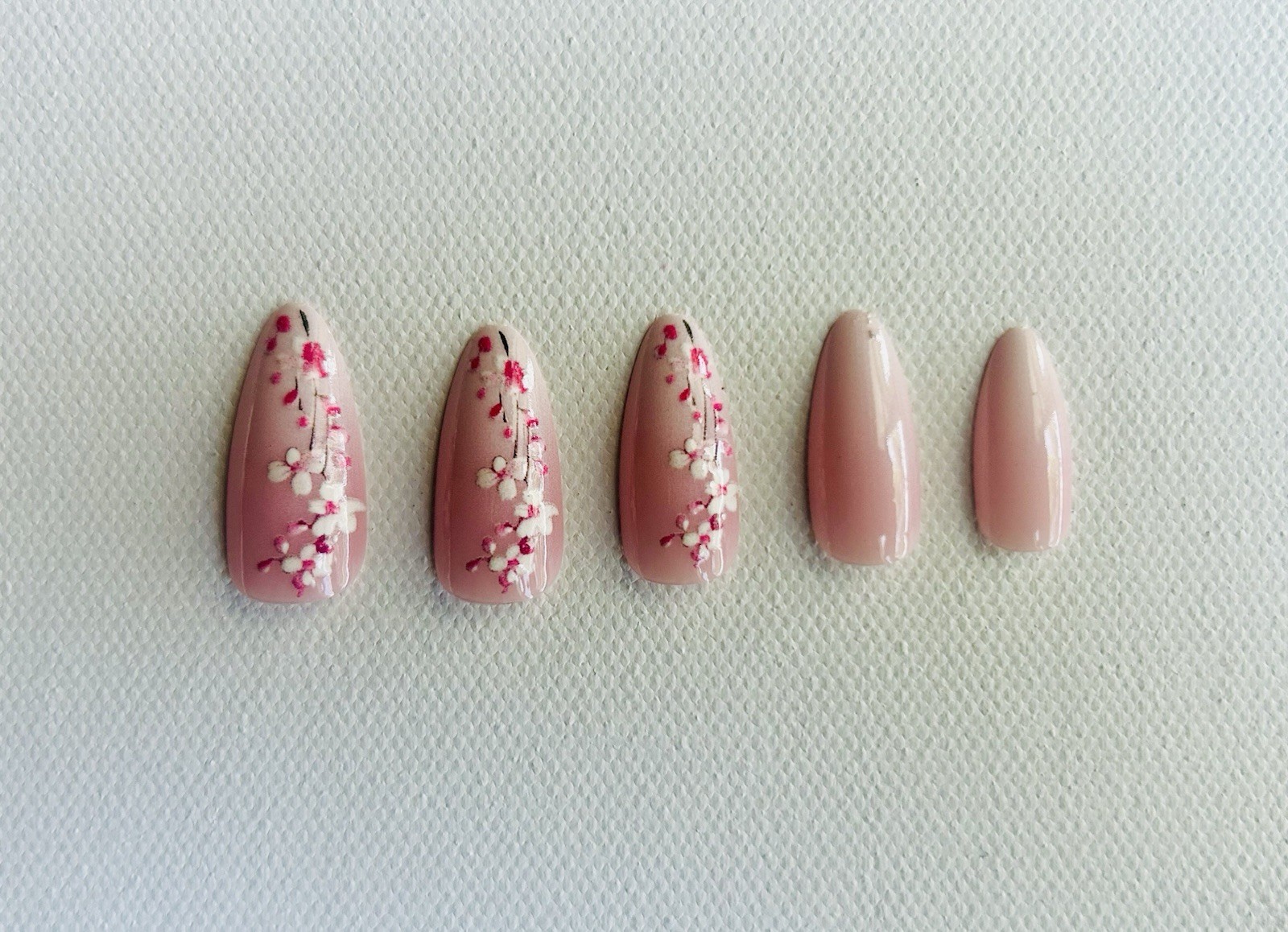 Beautiful Nail Pink White French Almond Long Press-On Nails 3D Flowers Glue