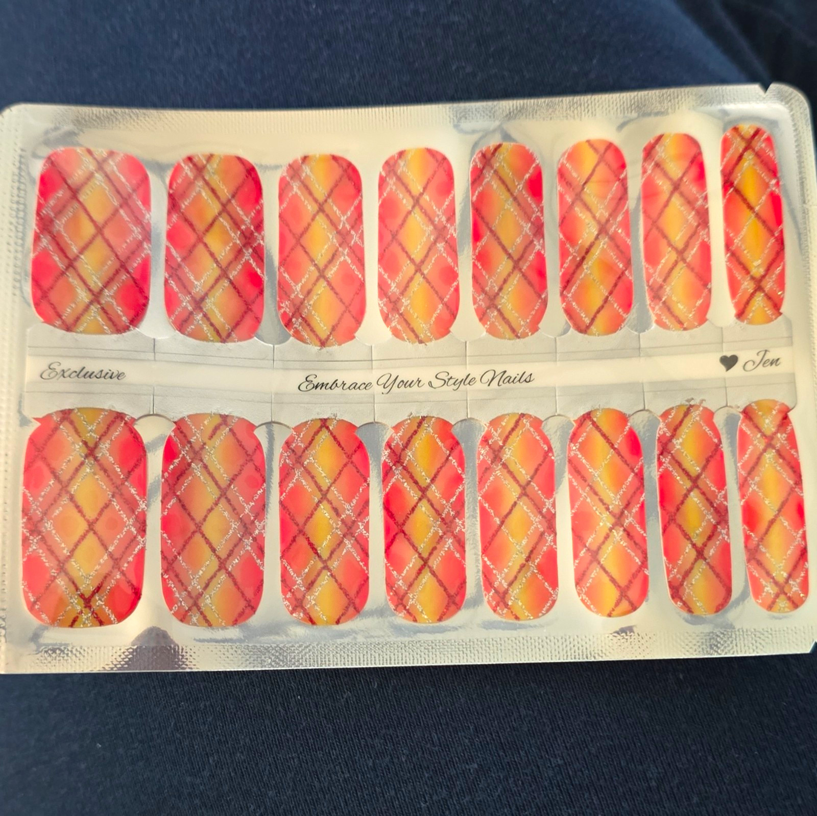 Embrace Your Style Nails – Wrap Full Cover – Self Adhesive – Red, Yellow, Orange