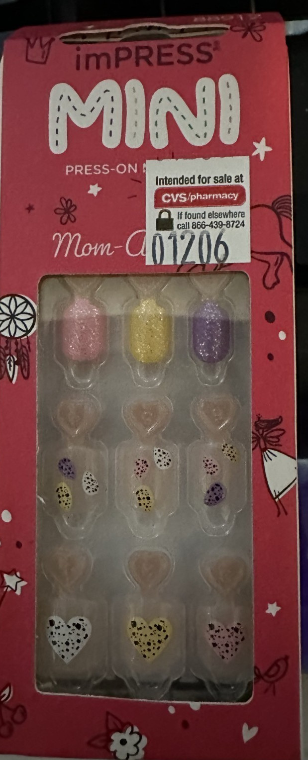 Kiss Impress! Nails Mini nude with hearts purple yellow pink white speckles