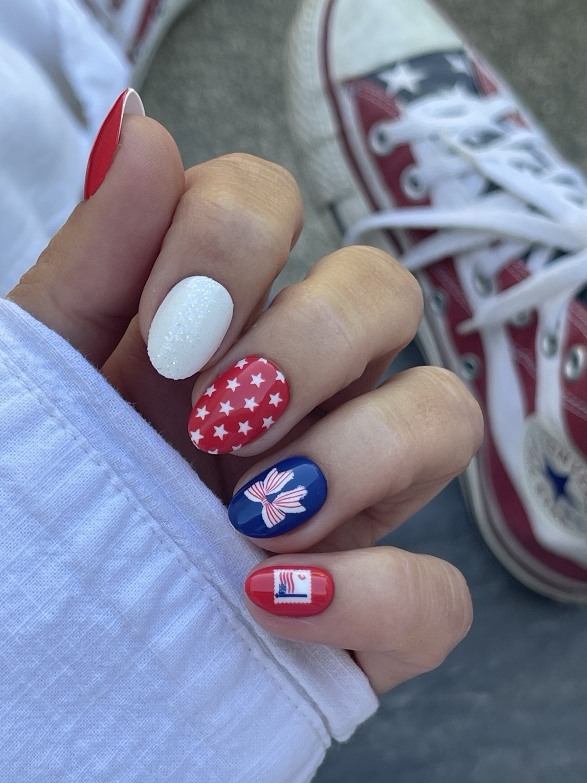 Red Aspen Press On Nails~ Silas Short Almond, Design, Glitter NWT July 4th