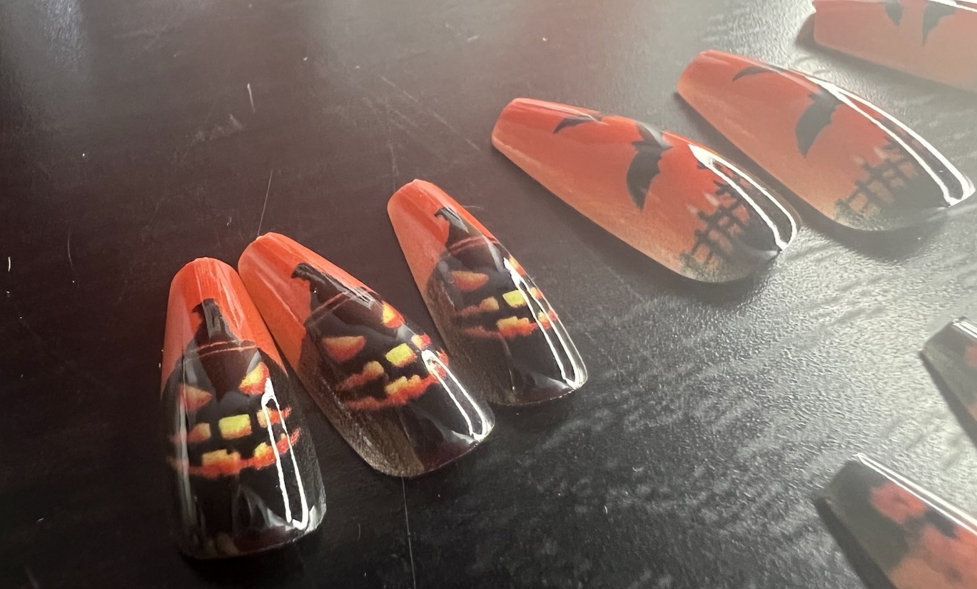 Halloween Costume Party Pumpkin Spooky 24 Adhesive Press on Nails Multiple Size