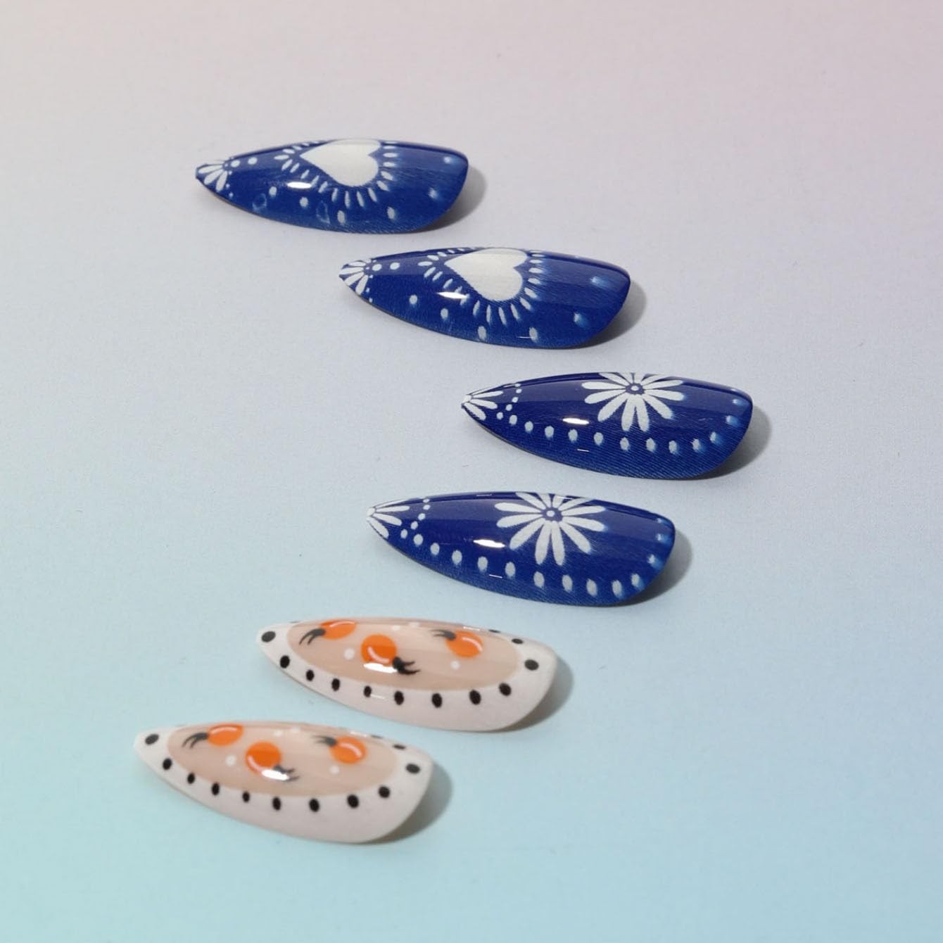 24Pcs Blue and White Porcelain Press on Nails French Tip Heart Sun Short Almo…