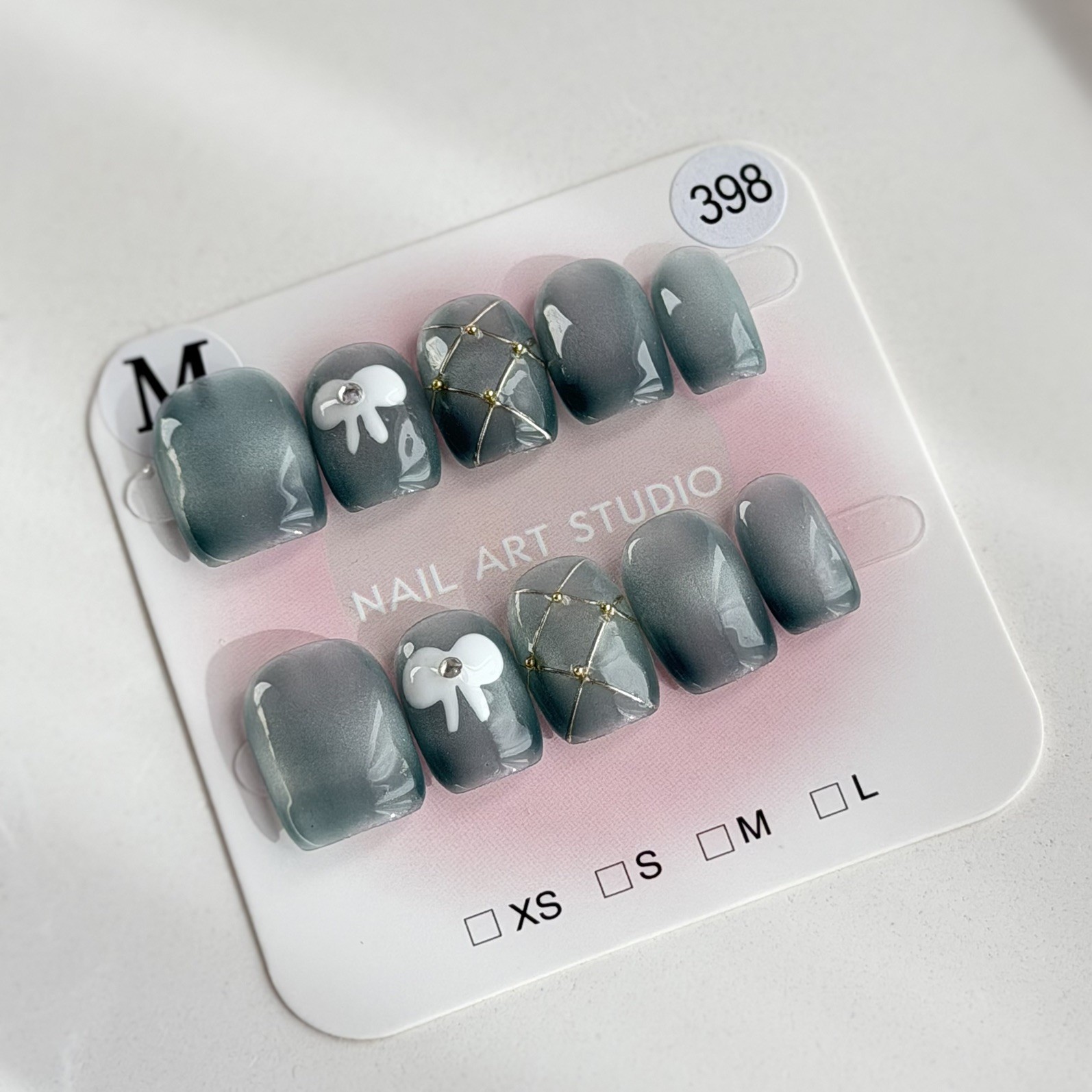 Unique Handmade Press-On Nails Size M | One of a Kind Set, Reusable 256
