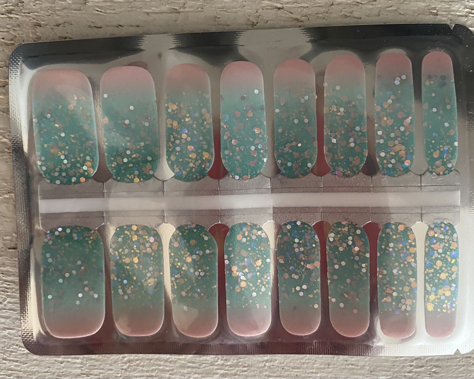 Get your Spring on!St. Patrick’s, Sherbet & Sparkle Seafoam Green/Pink Nail Wrap