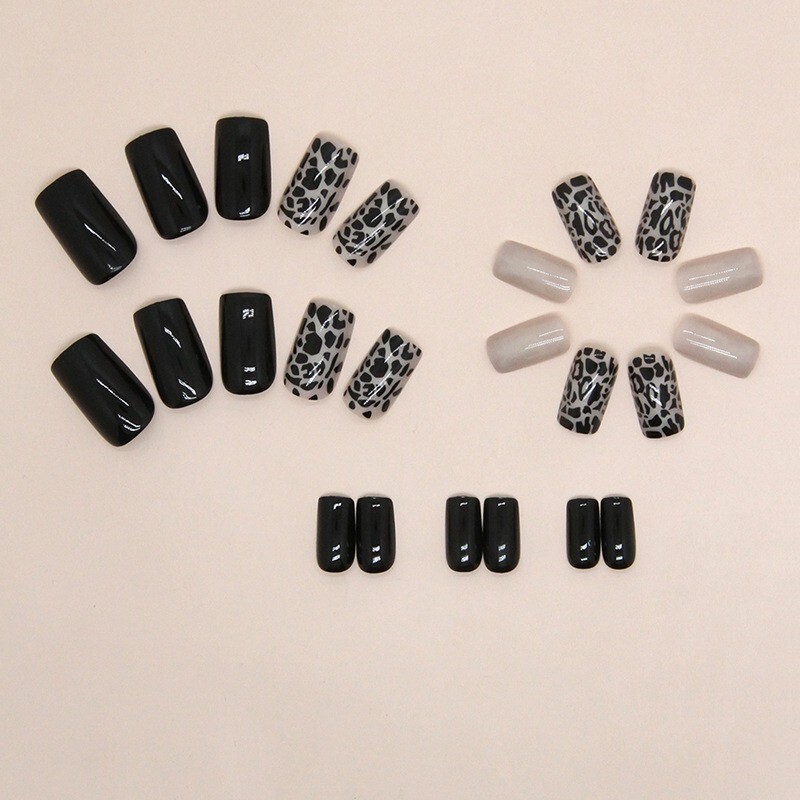 24pcs Gilding Leopard Print Black Beige Ins press on Nails, Medium Almond Shape