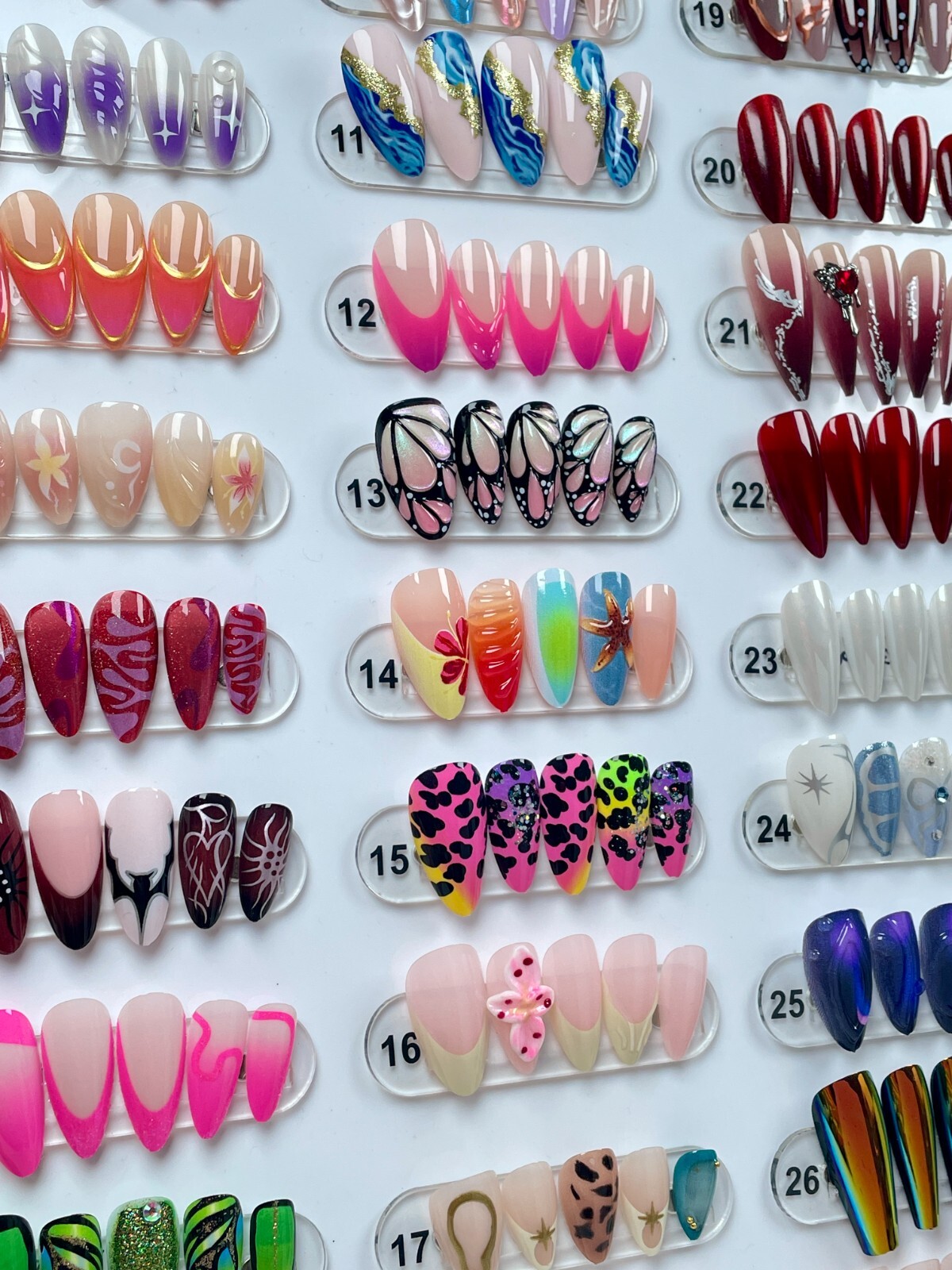 Surprise Box Press-On Nails, 8 sets, MEDIUM SIZE, Fake Nails, Handmade