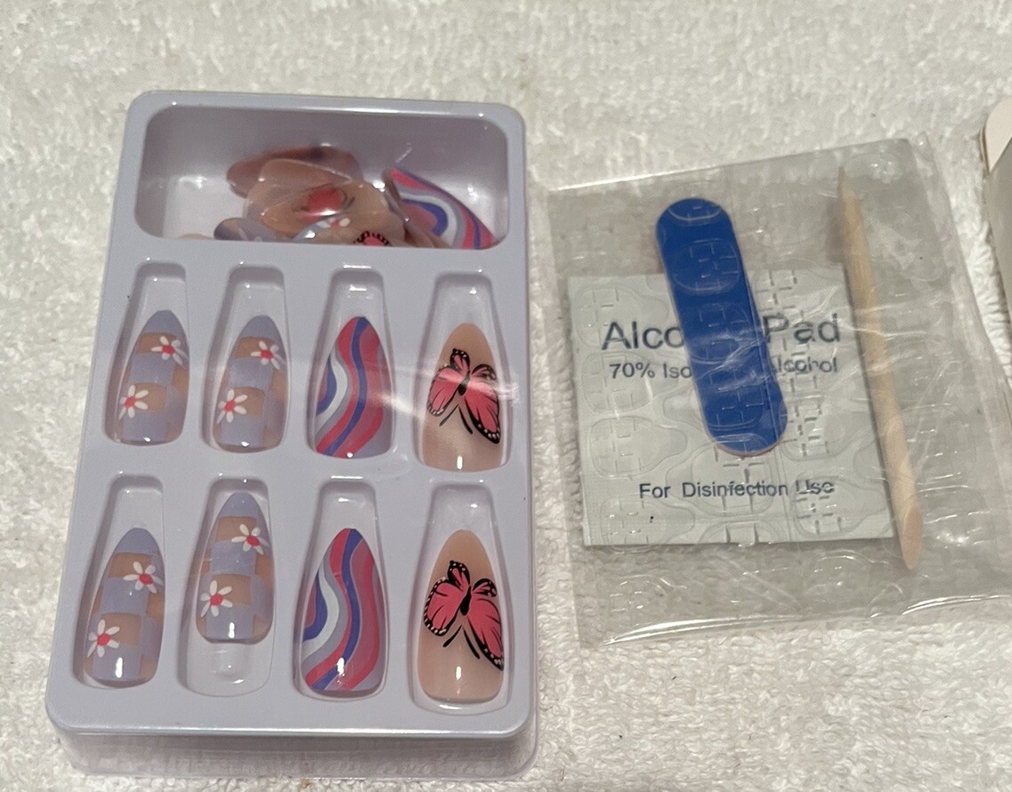 False Nails, Press on Nails 24Pcs Set, Almond Shaped, Full Well Tips NEW in box