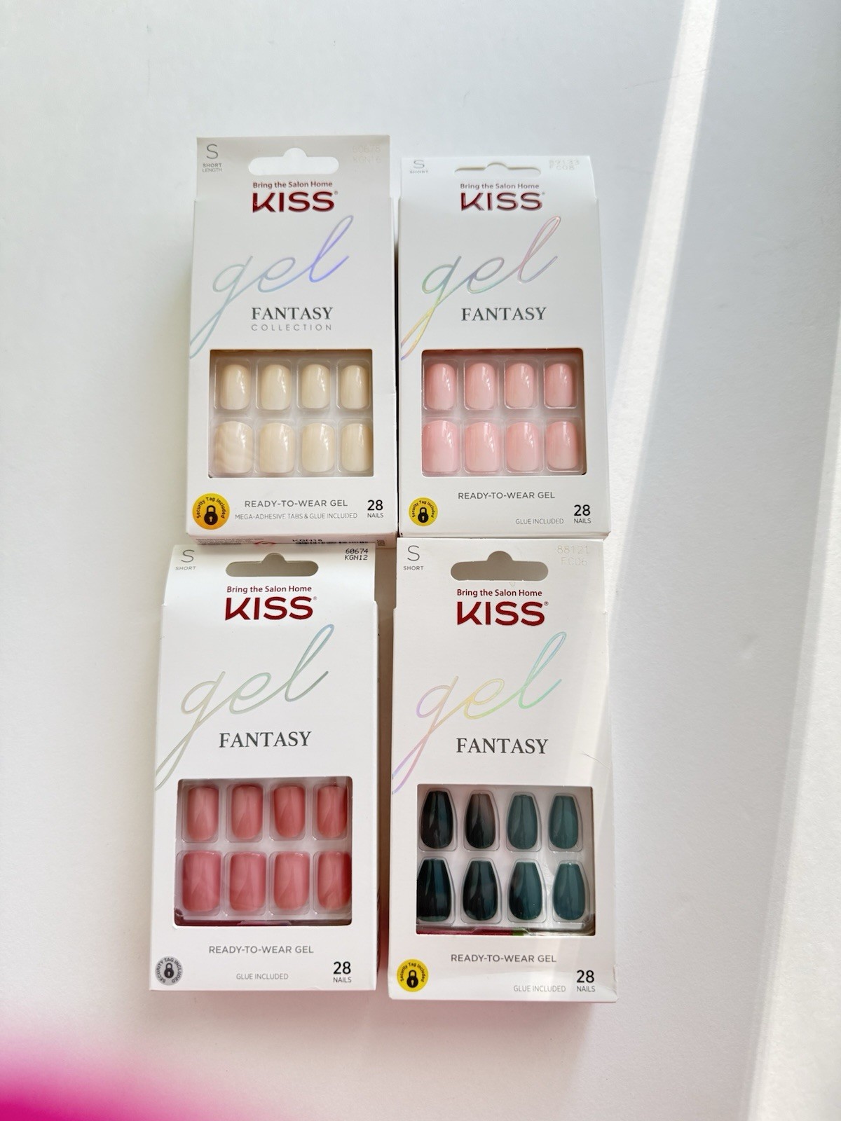 Kiss Gel Fantasy Short Square/Squoval Nude Pink Green Press On Nails x4