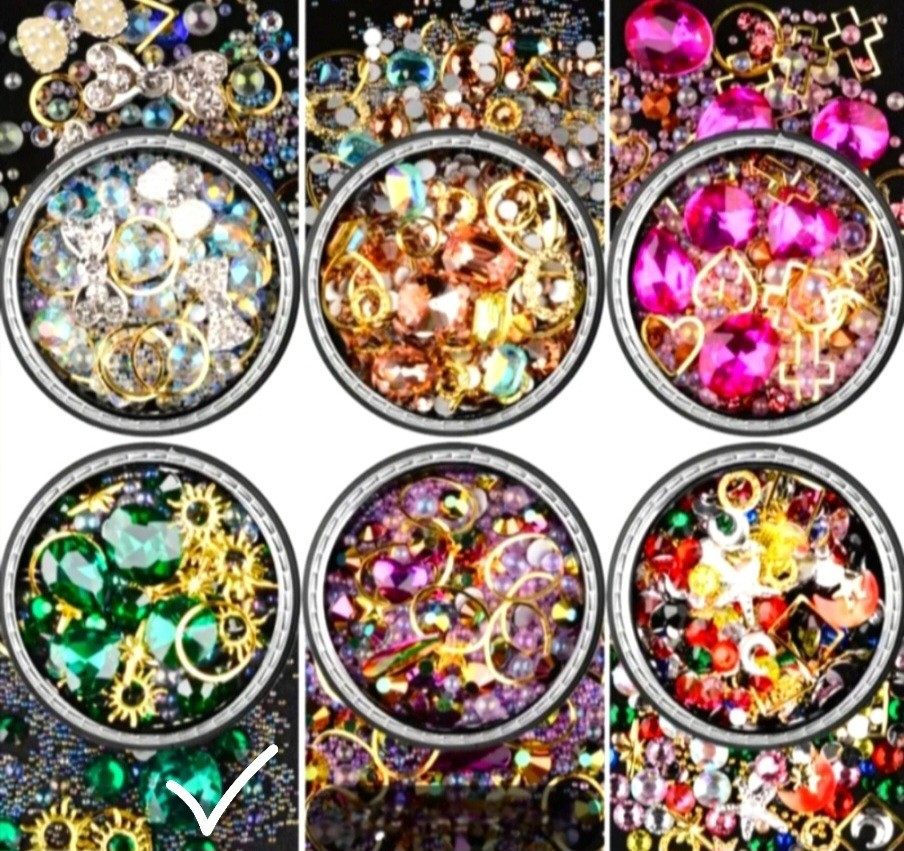 NWT NAIL ART DESIGN GEMS, BEADS & FINDINGS MIXTURE: EMERALD GREEN CRYSTAL!
