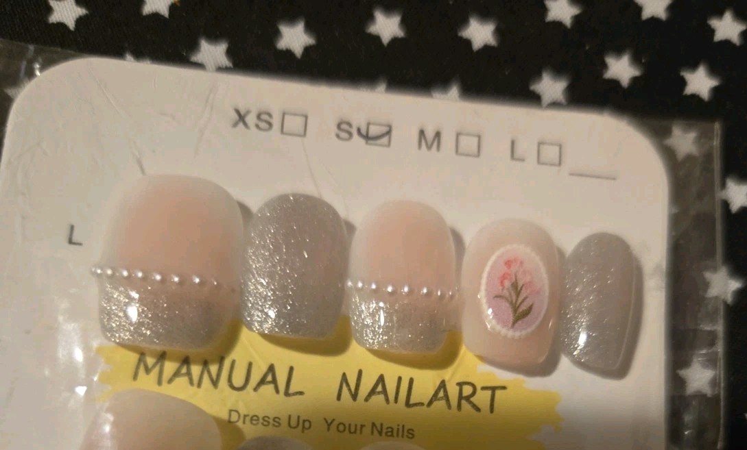 French Design “Unbranded” Press On Nails Size S