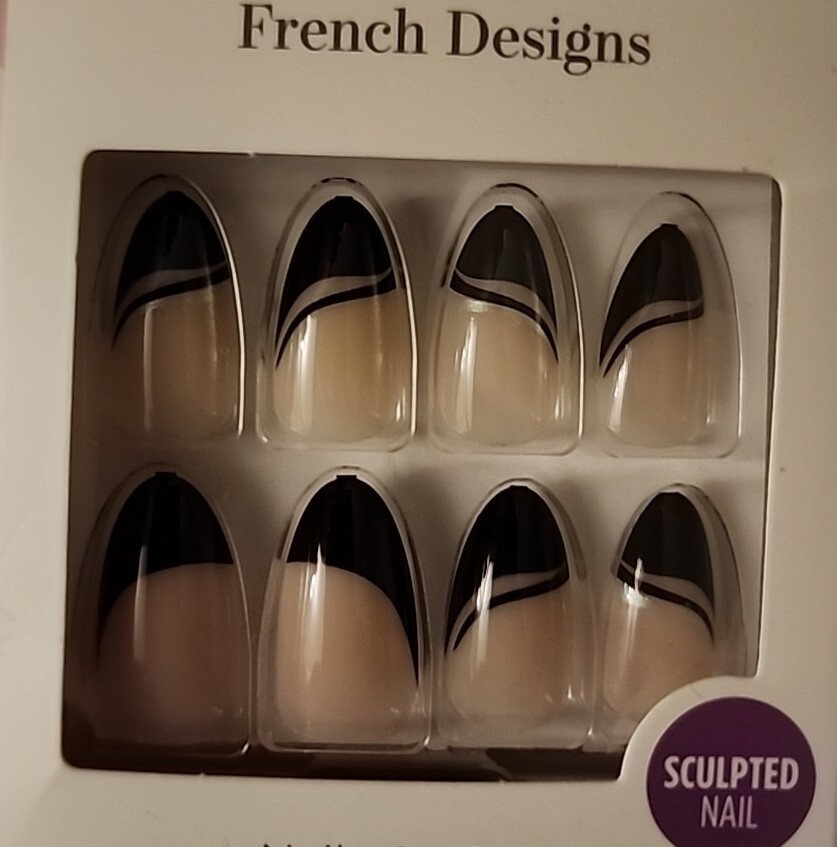 KISS-VOGUISH-FANTASY-FRENCH DESIGNS-88748 FV12-MEDIUM LENGTH-BLACK TIP/NEW/BOXED