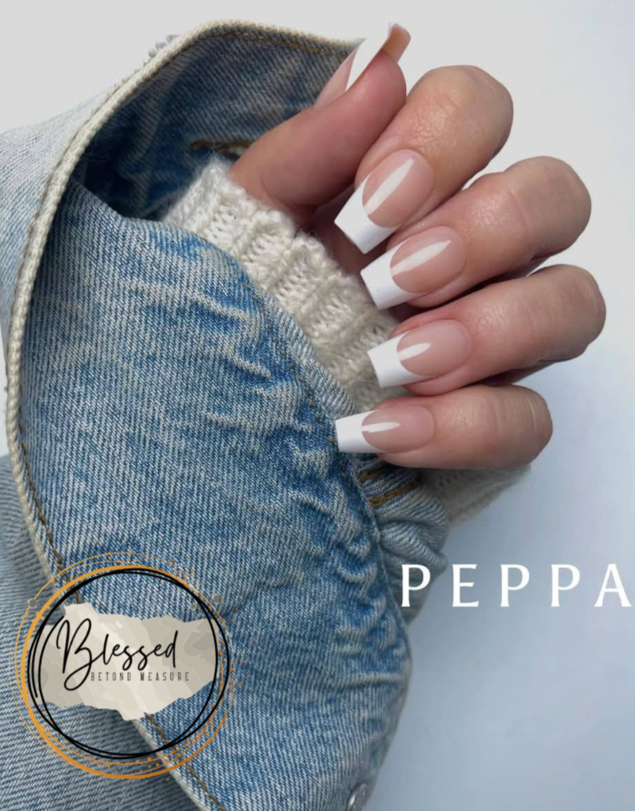 Red Aspen Press On Nails~Pratical Peppa~ LONG~Coffin~ French~ Shiny