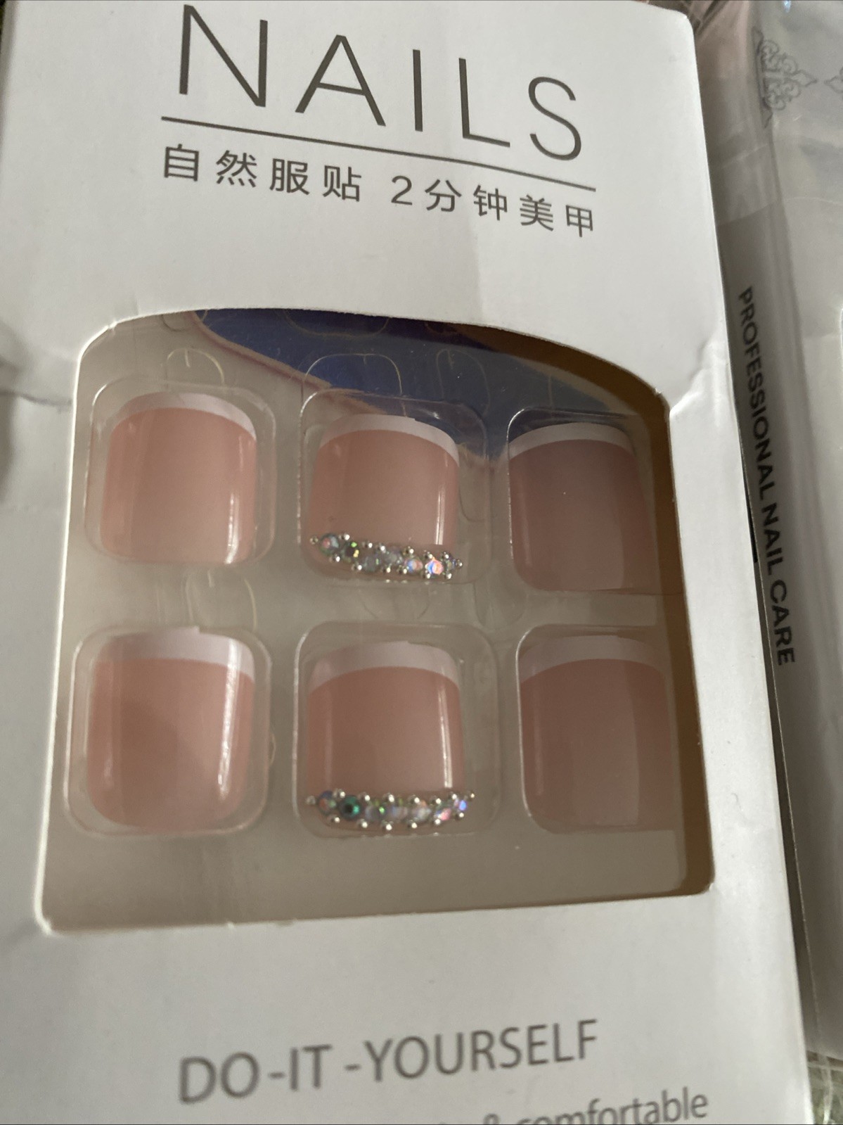 4 Sets TOE NAIL PRESS ONS – French Bling, Bi Color, White & Pink Daisy