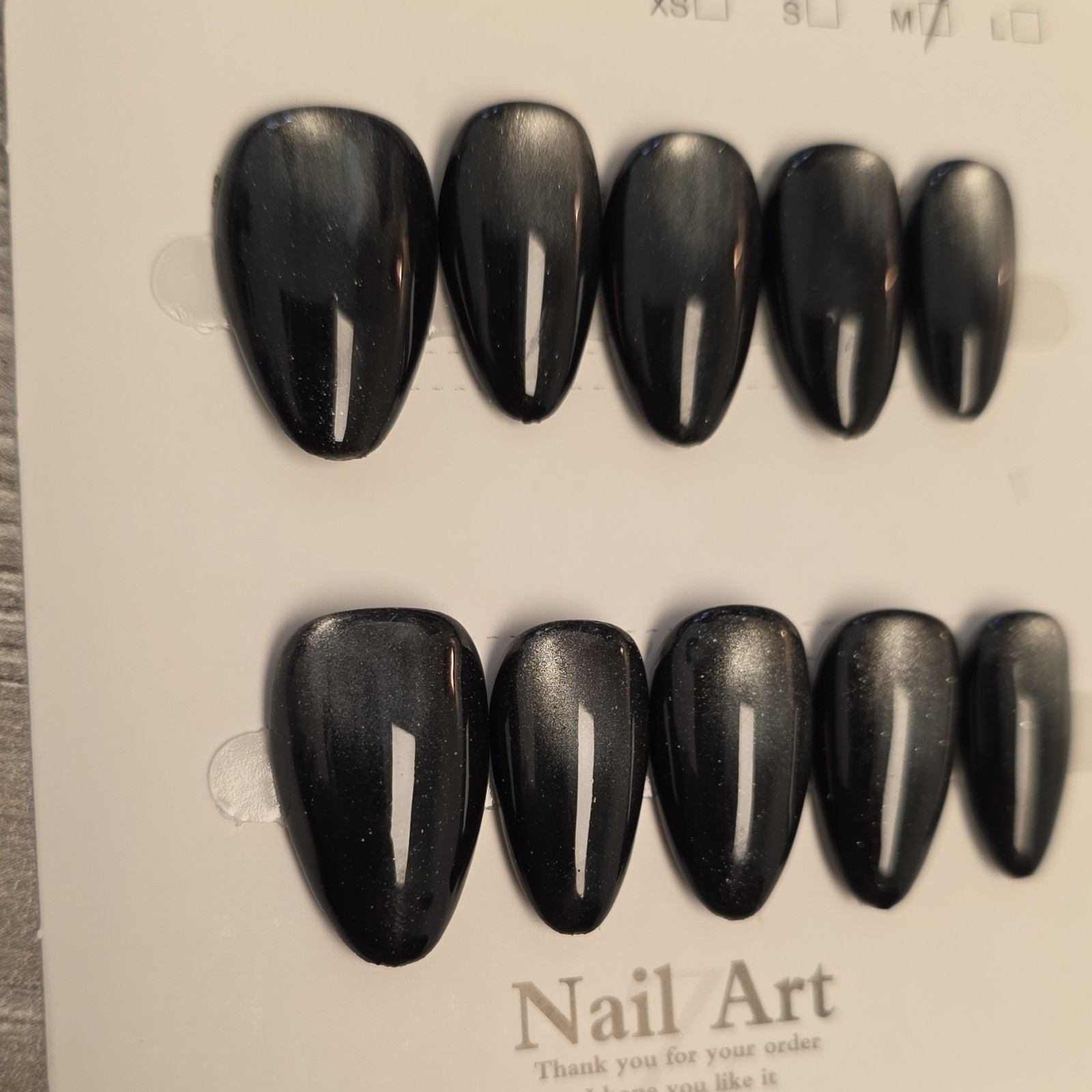 Nail Art Medium Black Metallic Cateye Almond Full Cover Artificial Nails