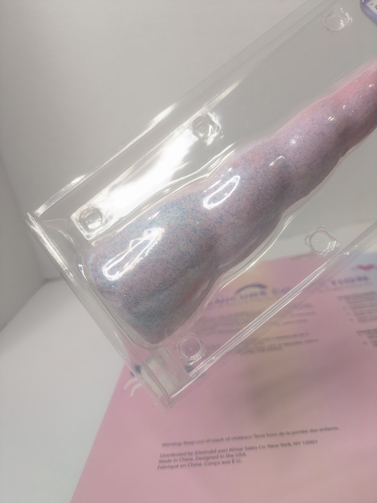 Unicorn 7-Day Acrylic 84 Press On Nail Kit And Matching Bath Bomb Girls Gift Set