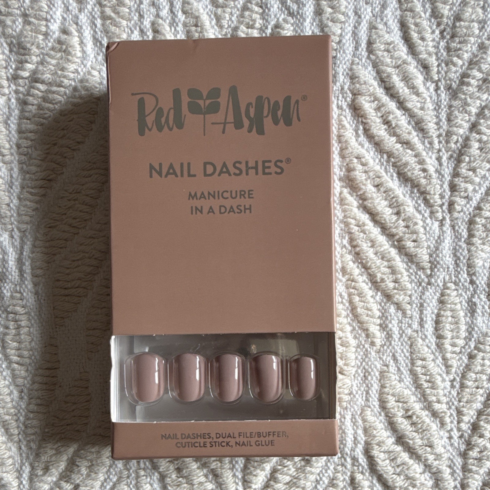 3 Red Aspen Nail Dashes, Red Matt, Red Bow, Moonlight Manicure In A Dash