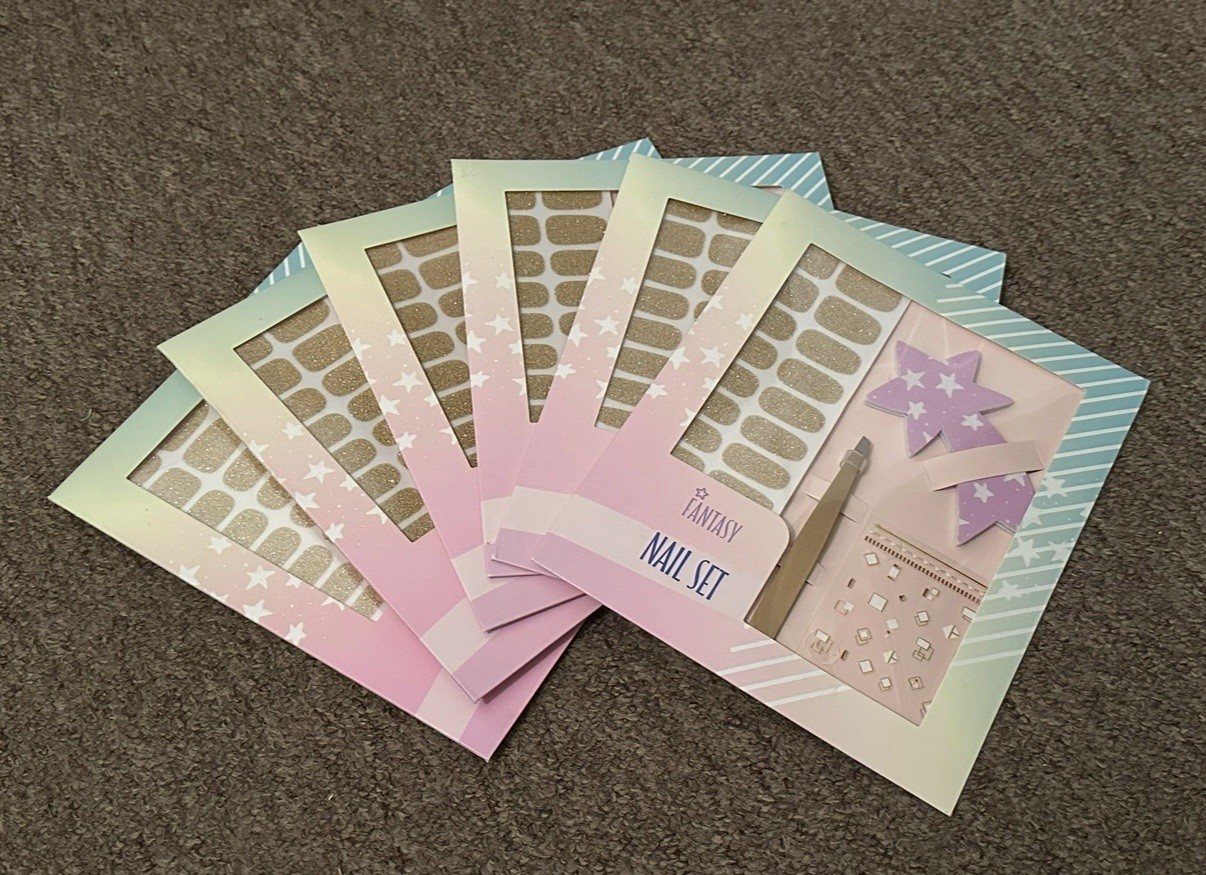 Superdrug Gold Nail Art Set Gift Stickers Hen Birthday Party Favours X6