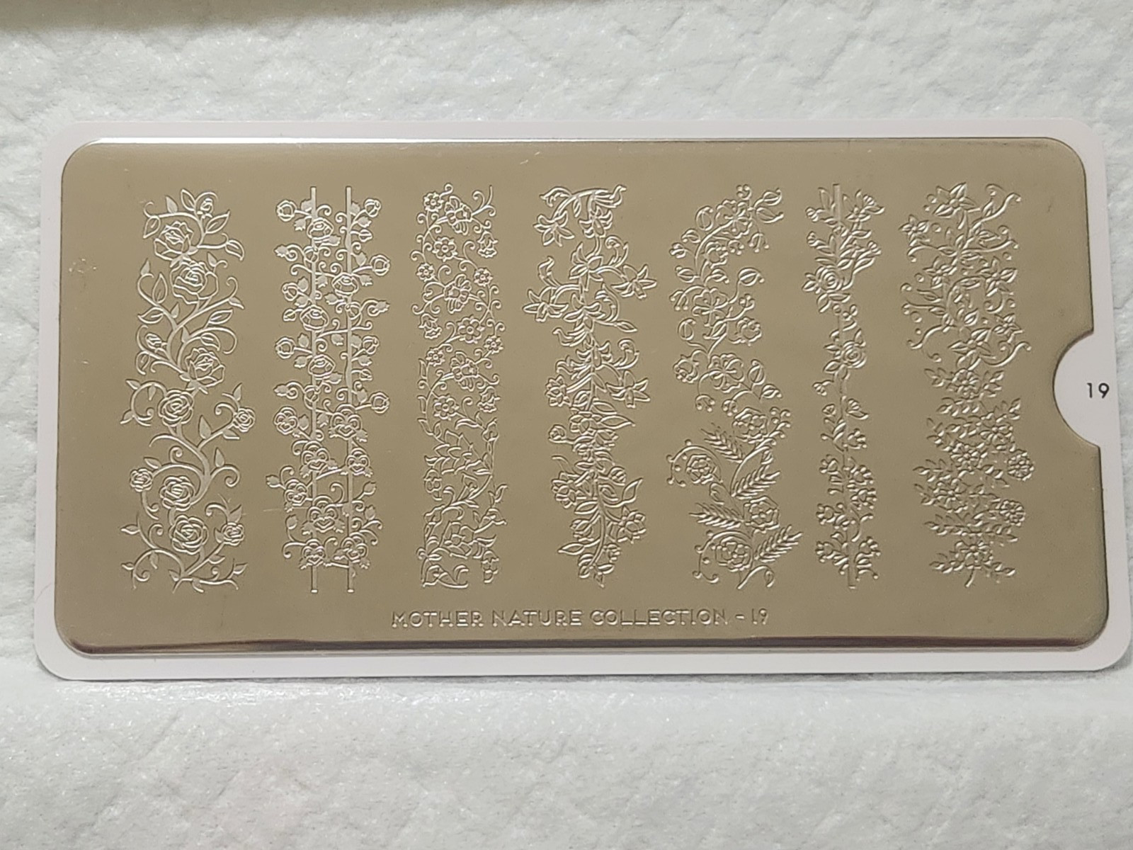 MoYou London Nail Stamping Plate – Mother Nature Collection 19