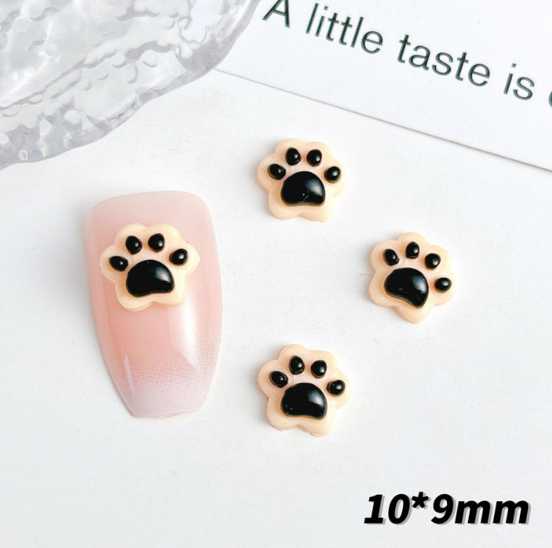 10pcs Random Glow In Dark Cat Dog Claw Print Nail Art Jewelry Décor NH25
