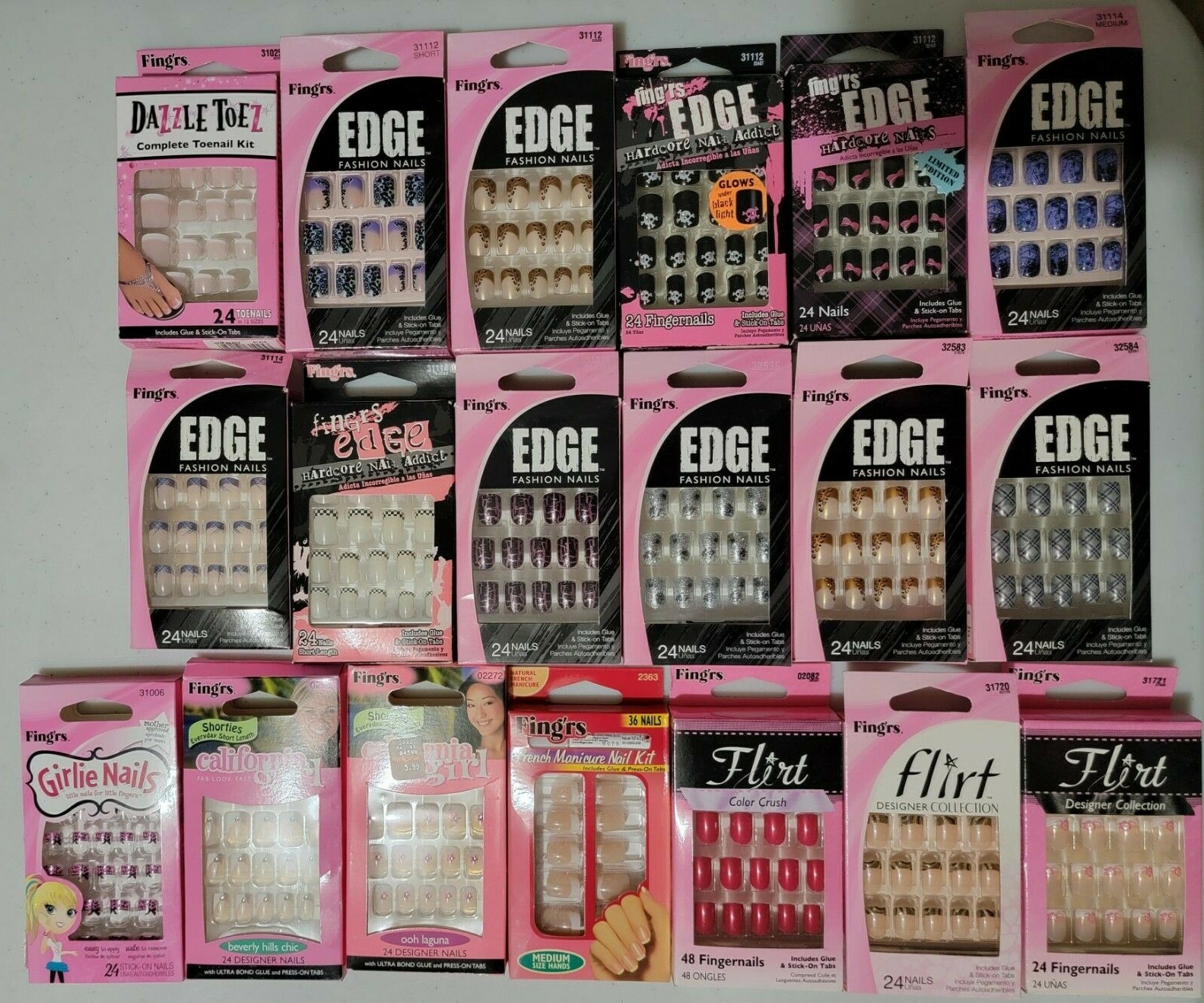 *NO GLUE* FING’RS EDGE NAILS FLIRT GIRLIE NAILS KISS NAILS BUY2 GET2 FREE FINGRS