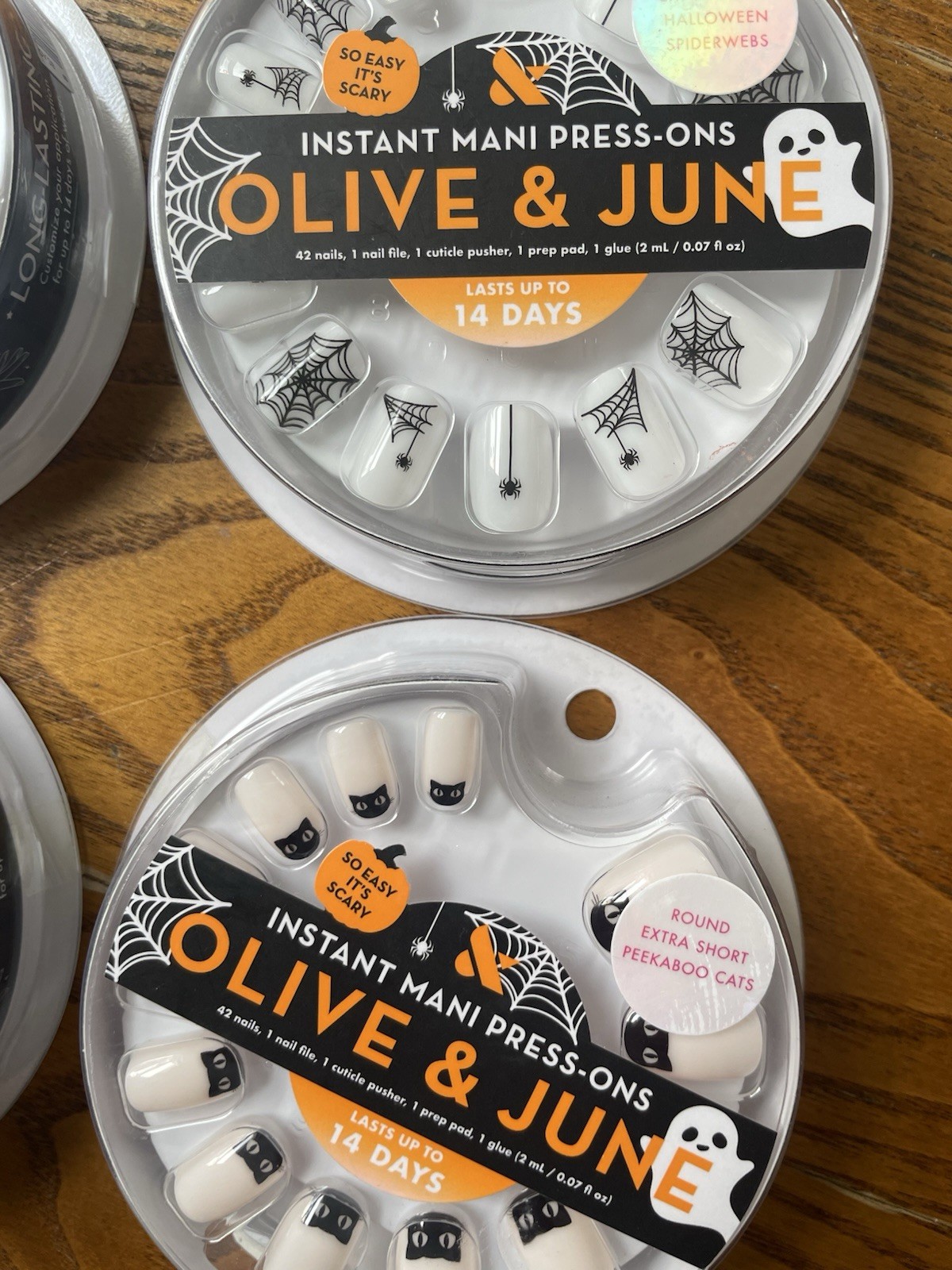 4 Sets of Olive & June Press On Mani Nails Assorted Design Halloween Spooky NEW