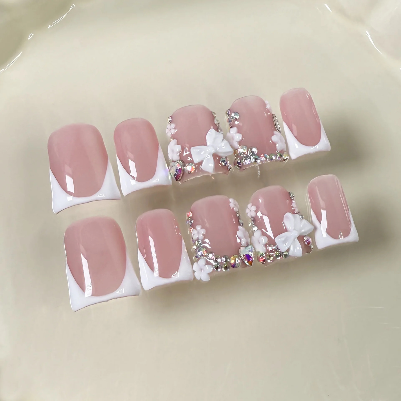 10pcs Handmade Press on Nails Art Simple White French Short Fake Nail Wearable