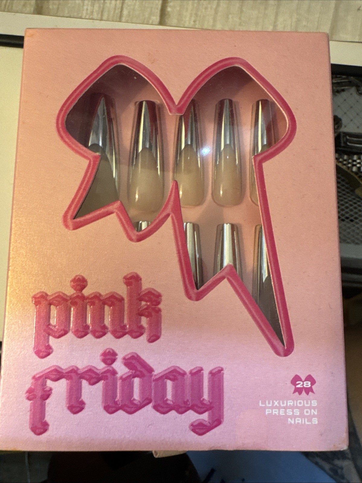 Pink Friday Luxurious Press On Nails Silver Chrome Ombre Coffin Style 28pc