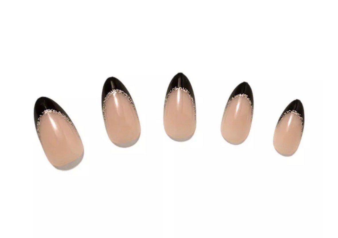 Nail Reformation Press On 160 Signature Nail Box Nude w/ Black and Silver Tips