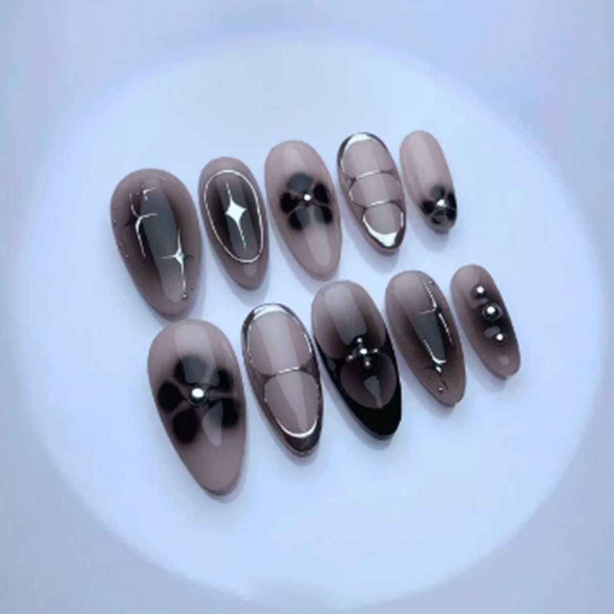 24Pcs Black Y2k Long Almond Fake Nails Cat’s Eye Silver Stripe Press on Nails