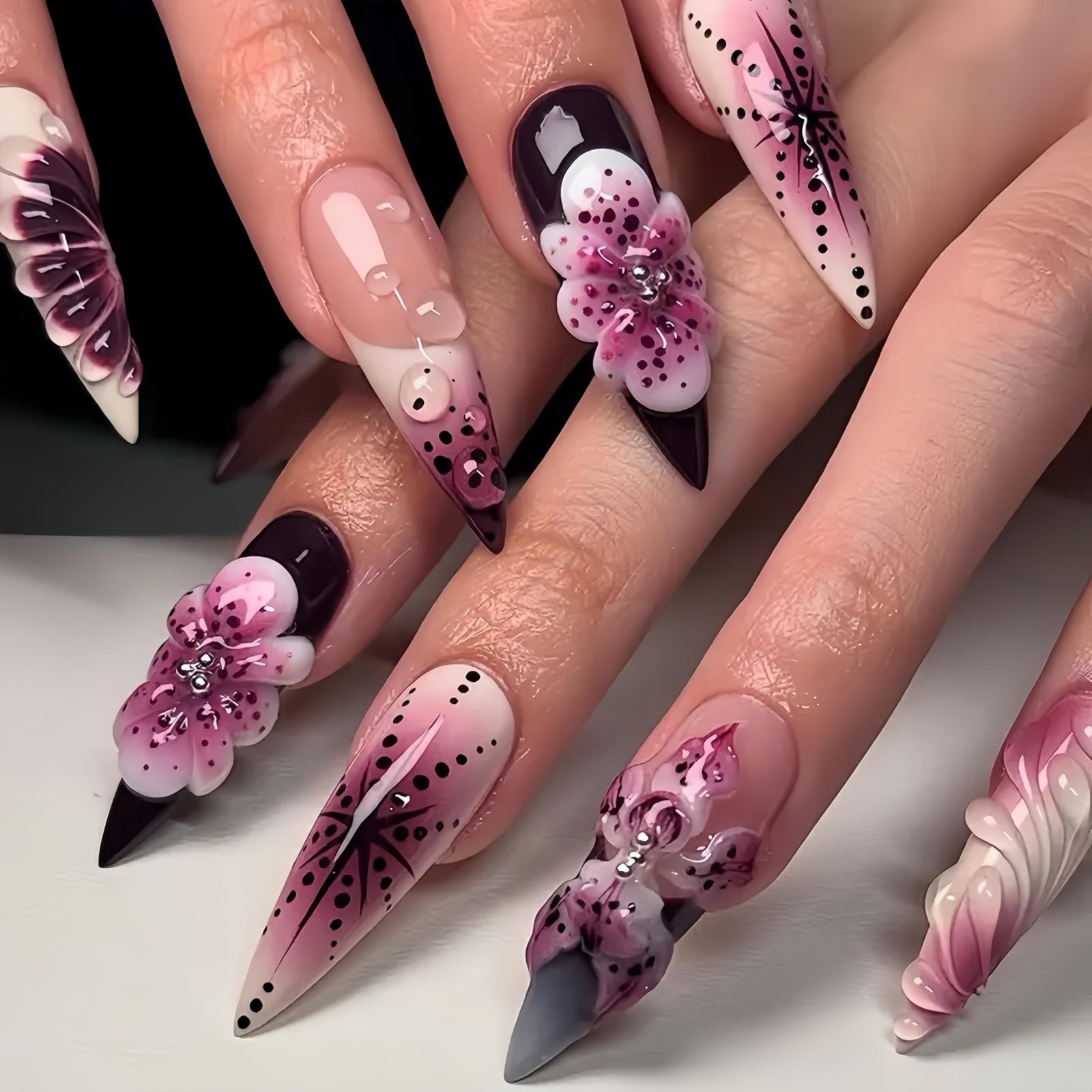 Long Press on Nails Almond Fake Nails Purple French Artificial Nail with 3D Flow