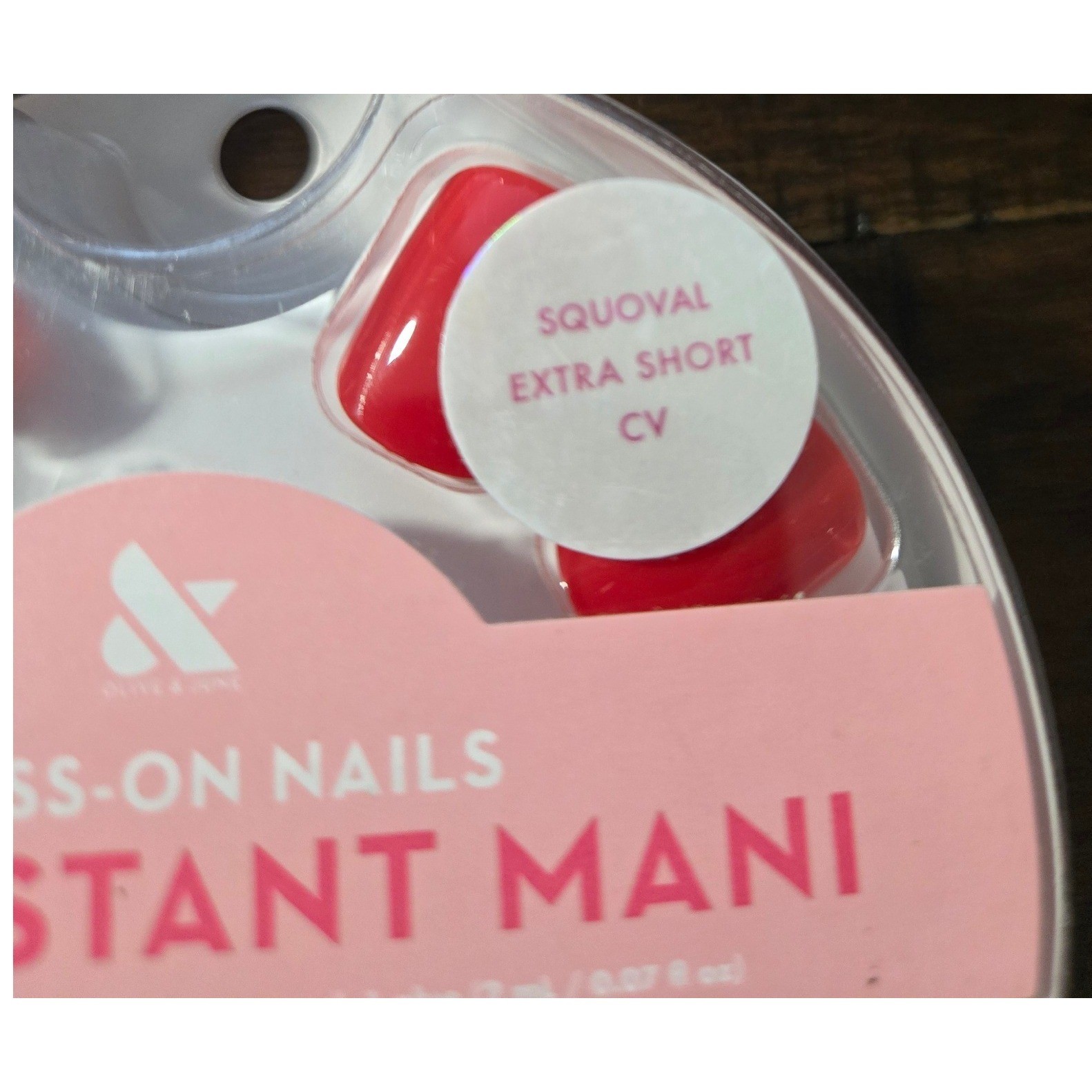 Olive and June The Instant Mani Press-On Nails CV Red Extra Short Squoval 3 Pack