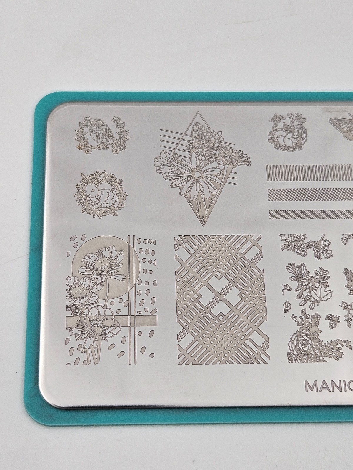 Maniology MXM041 Roses Cats Butterfly Rabbit Deer Party Nail Stamping Plates