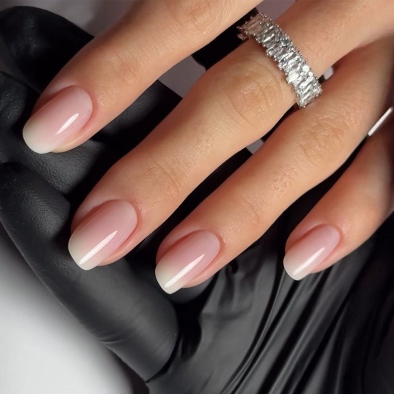 24 Pieces Pink Gradient Short Square Nail on Nail for Various Occasion