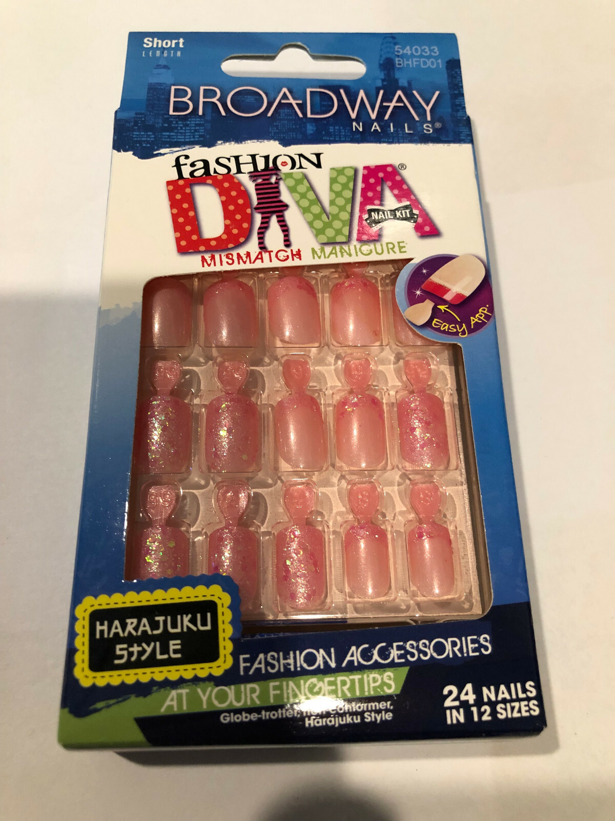 New! Broadway Nails Fashion Diva Mismatch Manicure (Light pink)