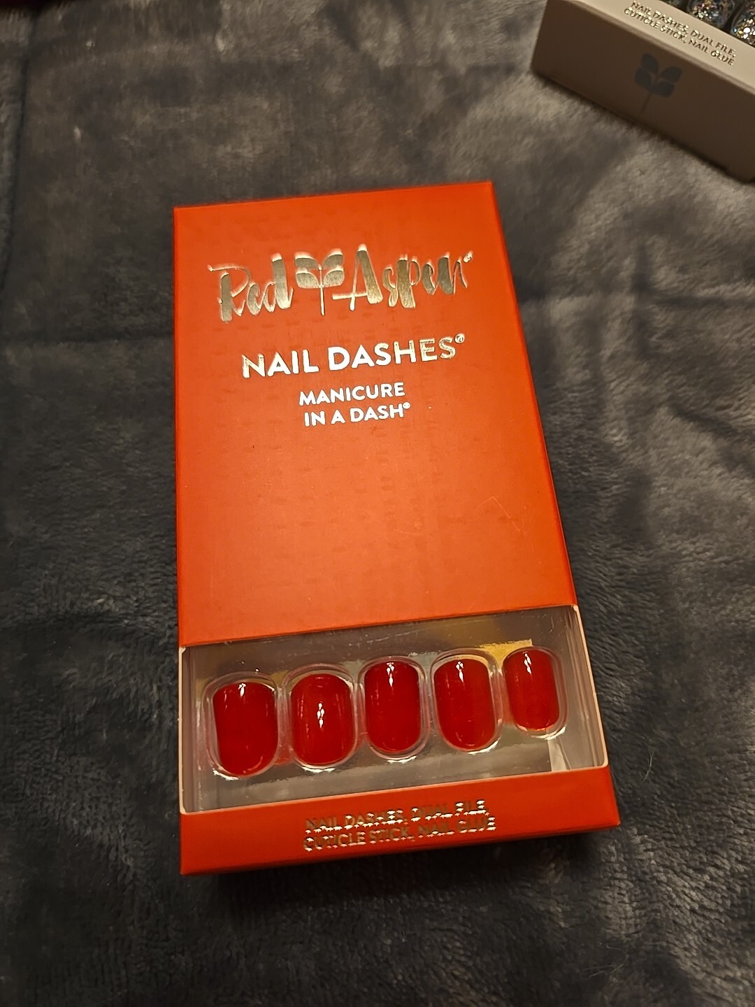 Red Aspen Reusable Nail Dashes, Pop On Short Square, Tulips For Tiffani