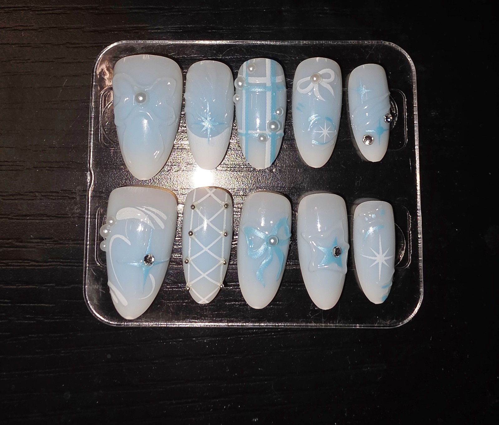 Handmade Press-On Nails: Size Medium