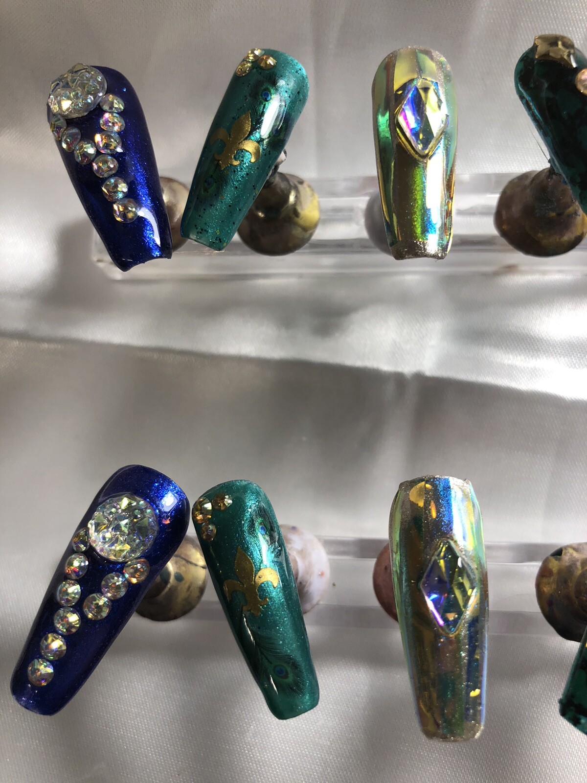 Z NAILZ! Gorgeous Set Of Handmade, Custom, MARDI GRAS Themed Press On Nails