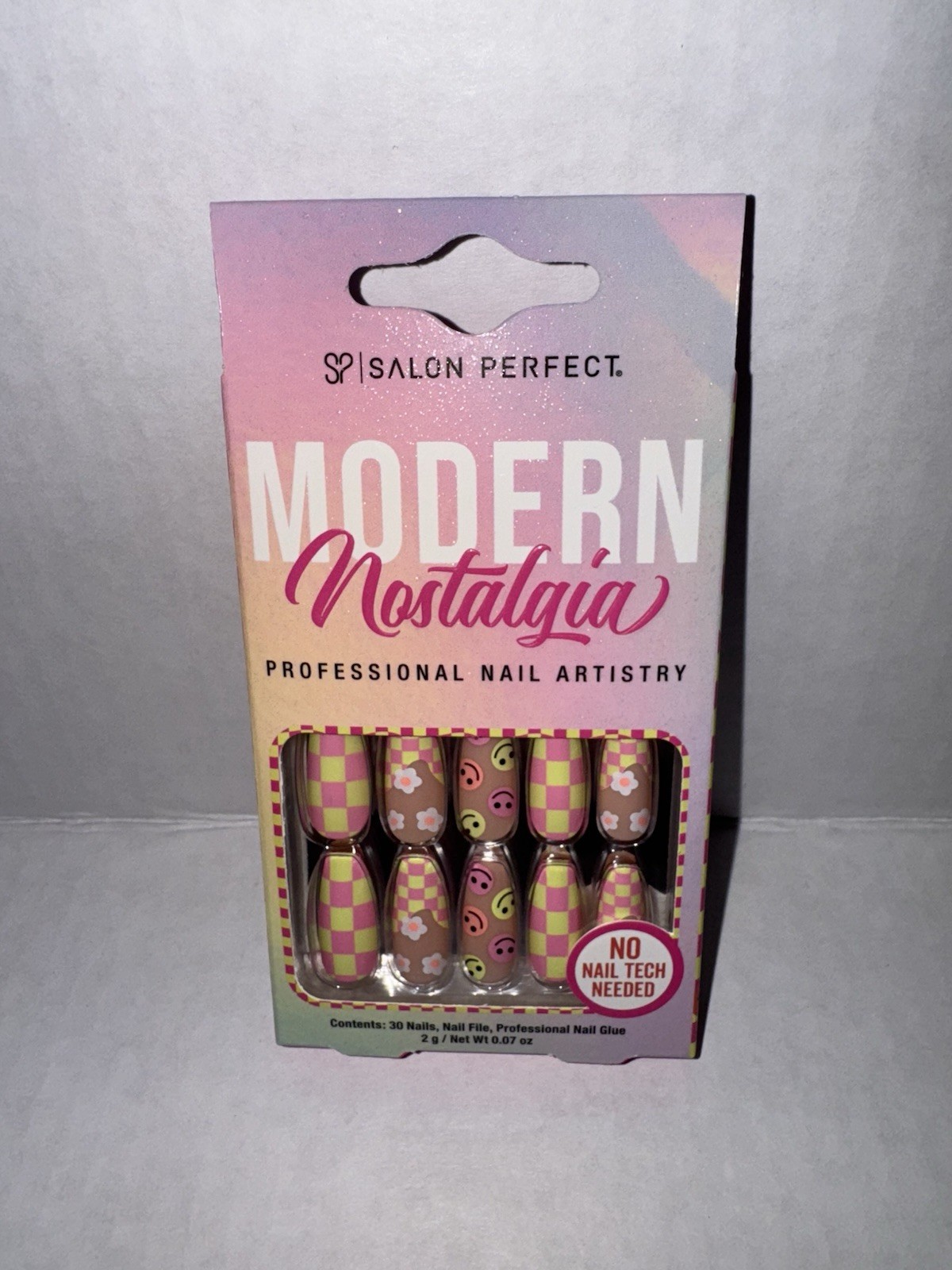 Salon Perfect Modern Nostalgia Glue On Nails Pink Smiley Face Includes Glue