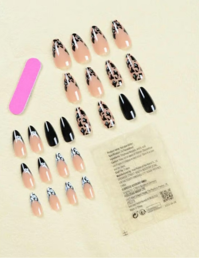 Black Ghosts Halloween NEW Press On Nails NIB