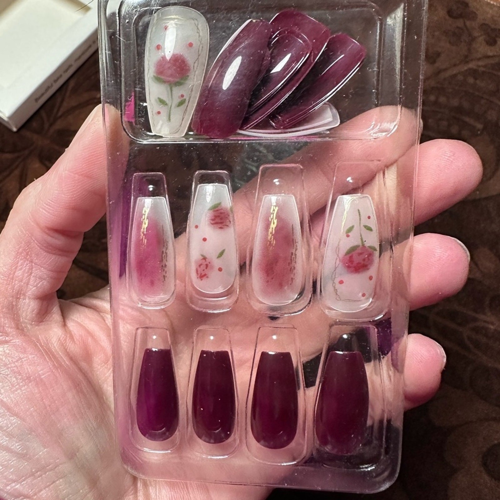 Floral press on nails new in box