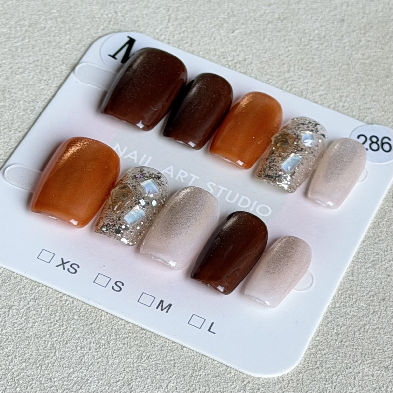 Unique Handmade Press-On Nails Size M | One of a Kind Set, Reusable 286
